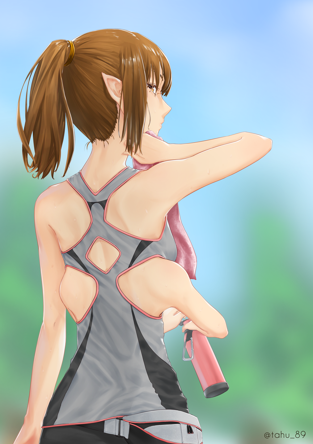 1girl blue_sky blurry blurry_background bottle brown_eyes brown_hair day extra_arms hair_tie hand_up highres long_hair monster_girl original outdoors pointy_ears ponytail sky standing tafuu_(tortafu) towel twitter_username water_bottle