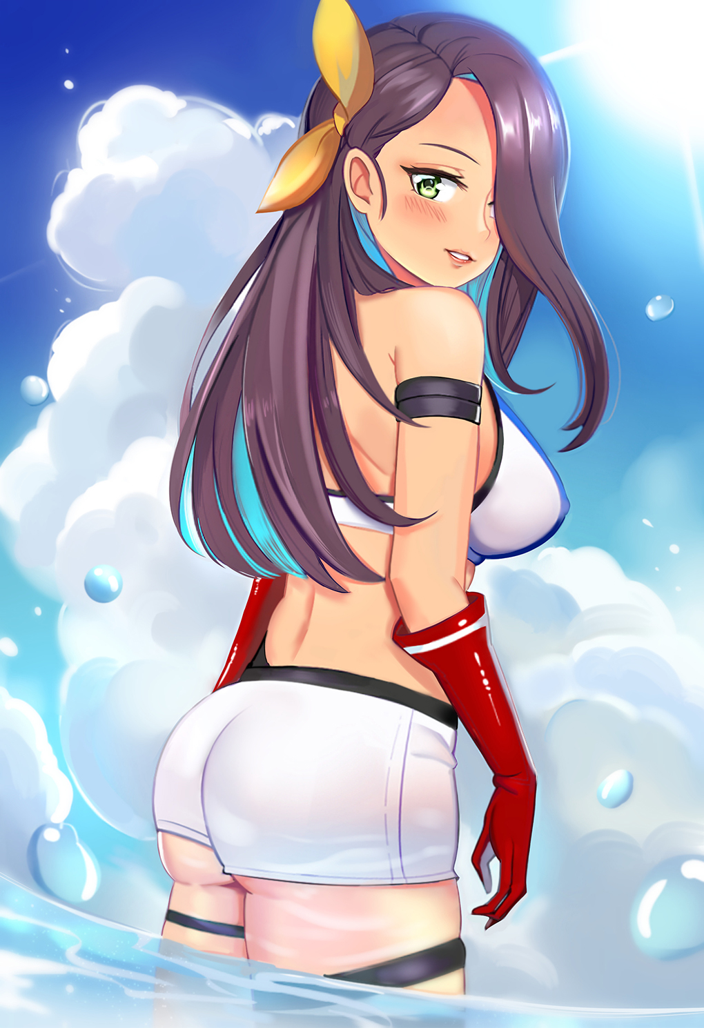 1girl ass azur_lane blue_hair blue_sky blush breasts brown_hair clouds cloudy_sky commentary_request dark_skin day elbow_gloves gloves green_eyes hair_over_one_eye hair_ribbon highres leng_xiao looking_at_viewer looking_back medium_breasts midriff multicolored_hair northampton_(zhan_jian_shao_nyu) outdoors parted_lips red_gloves ribbon short_shorts shorts sky solo standing sun sunlight two-tone_hair wading water water_drop white_shorts yellow_ribbon