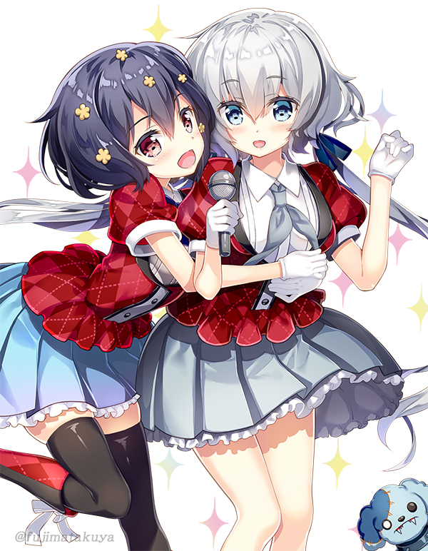 2girls :d bangs black_footwear black_legwear blue_eyes blue_hair blue_ribbon blue_skirt blush boots breasts brown_flower collared_shirt commentary_request eyebrows_visible_through_hair flower fujima_takuya gloves grey_neckwear grey_skirt hair_between_eyes hair_flower hair_ornament hair_ribbon holding holding_microphone hug hug_from_behind jacket knee_boots konno_junko long_hair low_twintails microphone mizuno_ai multiple_girls neckerchief open_mouth plaid_jacket pleated_skirt puffy_short_sleeves puffy_sleeves red_eyes red_jacket ribbon shirt short_sleeves silver_hair simple_background skirt small_breasts smile sparkle standing standing_on_one_leg thigh-highs twintails very_long_hair white_background white_gloves white_shirt zombie_land_saga