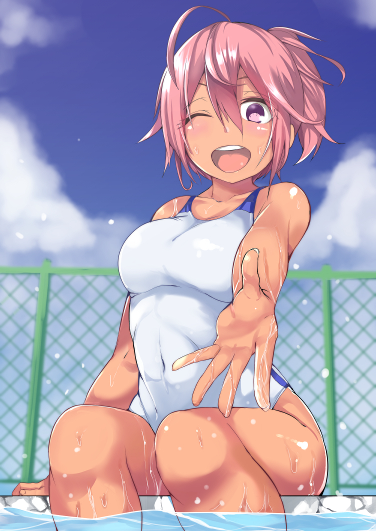 ;d blue_eyes bokutachi_wa_benkyou_ga_dekinai breasts clouds competition_swimsuit covered_navel dark_skin day fence hair_between_eyes large_breasts looking_at_viewer medium_breasts naka_kwanishi one-piece_swimsuit one_eye_closed open_mouth outdoors outstretched_arm pink_hair pool poolside short_hair side_ponytail sitting sky smile soaking_feet swimsuit takemoto_uruka violet_eyes water wet white_swimsuit