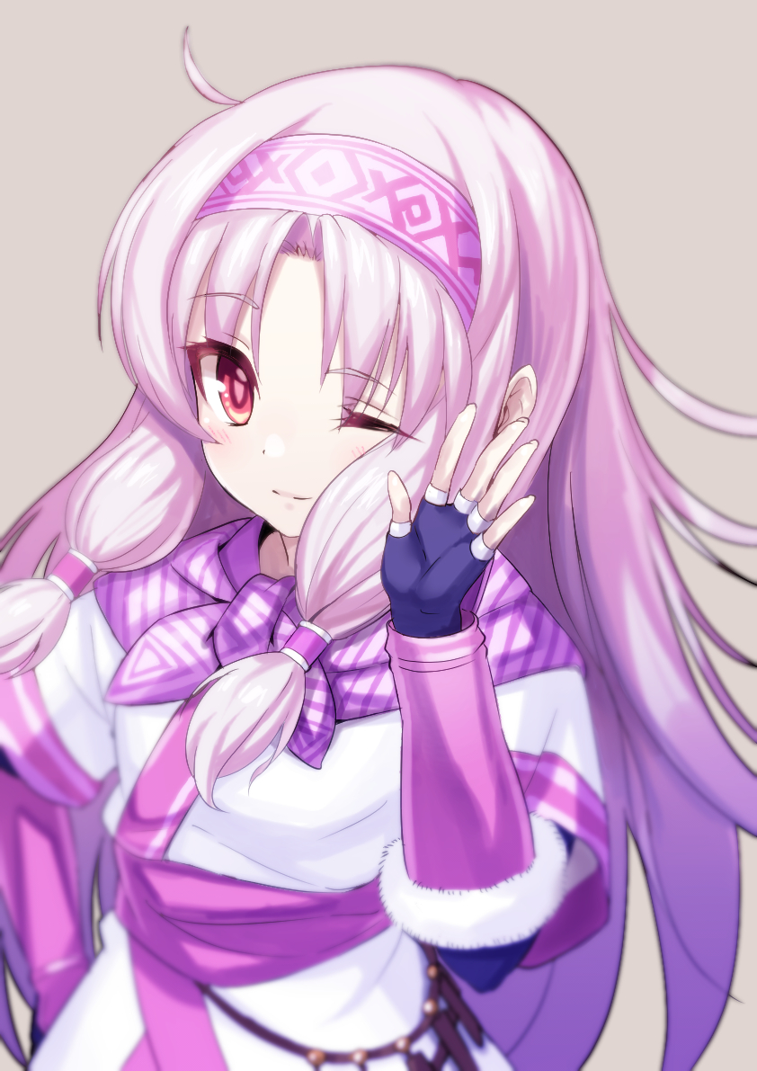 1girl ;) ahoge ainu_clothes arm_warmers bangs blush closed_mouth eyebrows_visible_through_hair fate/grand_order fate_(series) fingerless_gloves fur_trim gloves gradient gradient_background green322 hair_tubes hairband hand_up illyasviel_von_einzbern long_hair looking_at_viewer one_eye_closed pink_eyes pink_hairband purple_gloves sitonai smile solo white_hair