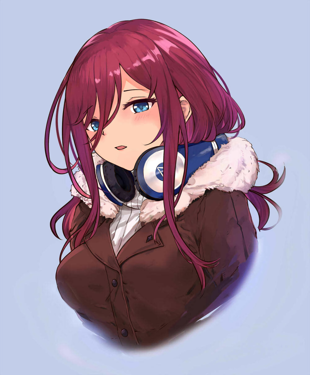 1girl blue_background blue_eyes blush breasts coat eyebrows_visible_through_hair fur_trim go-toubun_no_hanayome hair_between_eyes headphones headphones_around_neck highres long_hair medium_breasts nakano_miku parted_lips redhead ribbed_sweater sidelocks simple_background solo sweater turtleneck turtleneck_sweater upper_body white_crow