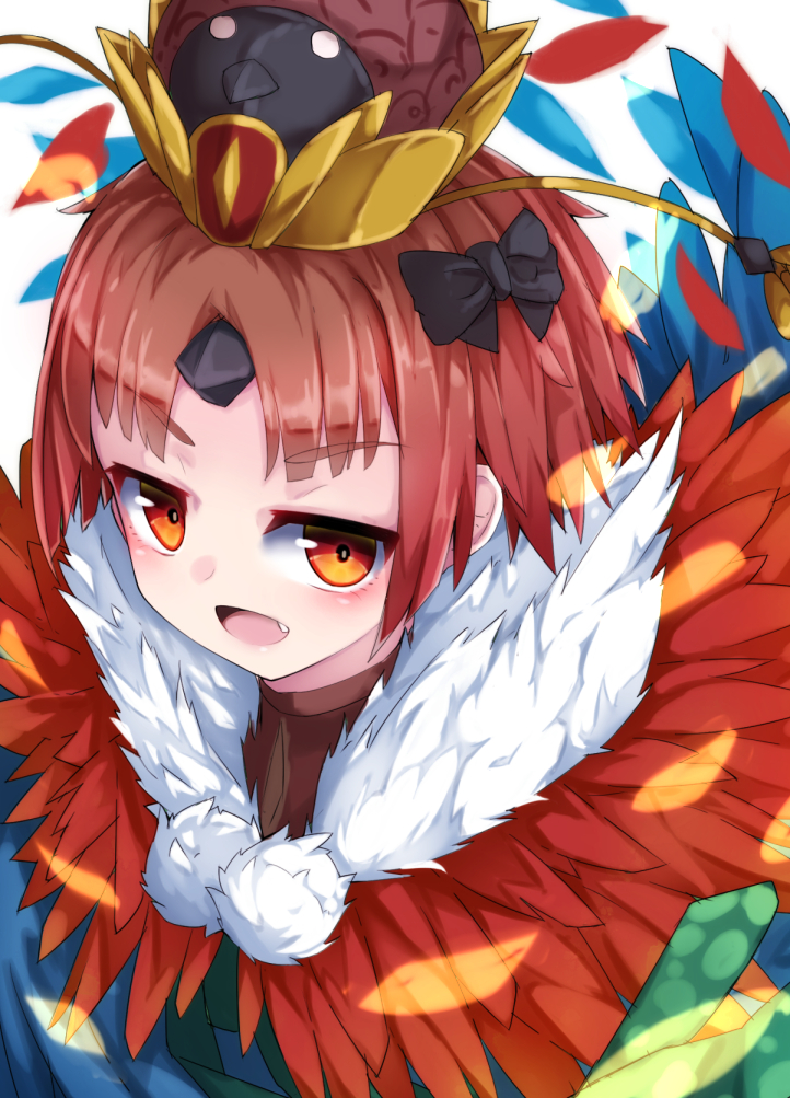 1girl :d bangs benienma_(fate/grand_order) black_bow blush bow brown_hair brown_hat commentary_request eyebrows_visible_through_hair fang fate/grand_order fate_(series) feather_trim fur_trim hair_bow hat looking_at_viewer open_mouth parted_bangs petals red_eyes smile solo uumaru v-shaped_eyebrows white_background
