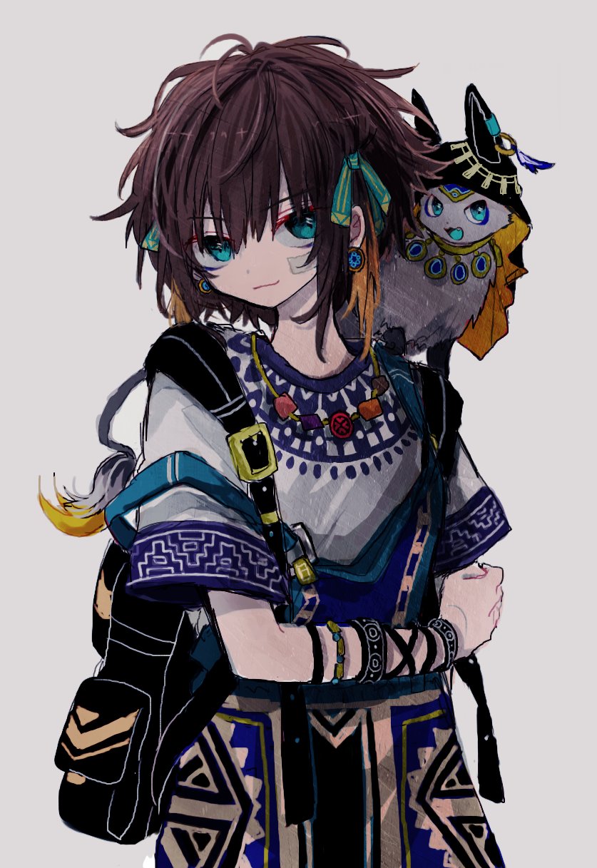 1girl animal animal_on_shoulder aqua_eyes arm_behind_back azsn10 backpack bag black_backpack bracelet earrings grey_background hair_between_eyes hair_ornament highres jewelry necklace open_mouth original short_hair short_sleeves simple_background smile solo tail upper_body