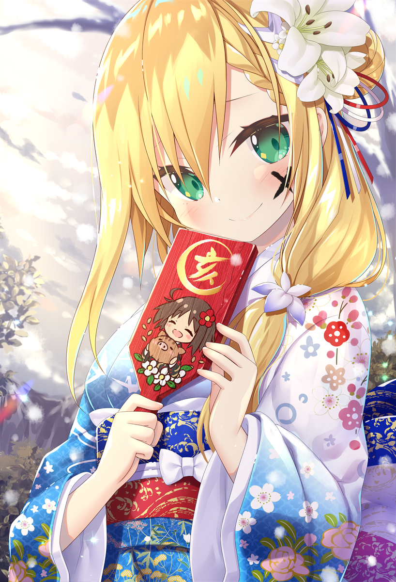 1girl alternate_hairstyle azur_lane blonde_hair blue_kimono blurry blurry_background blush braid character_print chibi chinese_zodiac closed_eyes closed_mouth commentary commentary_request floral_print flower forbin_(azur_lane) gradient gradient_kimono green_eyes hagoita hair_bun hair_flower hair_ornament hanetsuki head_tilt highres holding japanese_clothes kimono le_mars_(azur_lane) lily_(flower) long_hair looking_at_viewer new_year obi open_mouth paddle plant portrait sash side_bun sidelocks smile snowing solo white_flower white_kimono yano_mitsuki year_of_the_pig