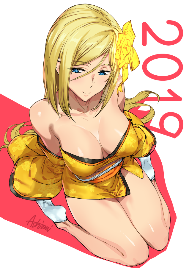 1girl ashiomi_masato bare_legs blonde_hair blue_eyes breasts cleavage closed_mouth flower from_above guilty_gear guilty_gear_xrd hair_between_eyes hair_flower hair_ornament japanese_clothes kimono knees_together_feet_apart large_breasts long_hair millia_rage obi sash short_kimono sitting smile solo tabi very_long_hair wariza