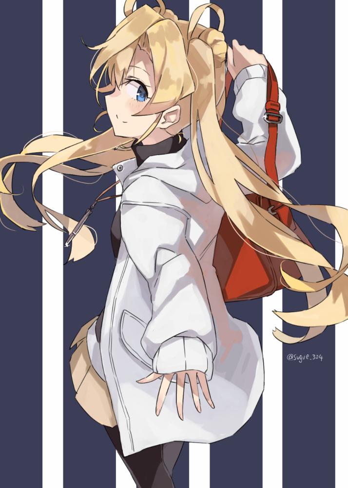 1girl abukuma_(kantai_collection) alternate_costume bag beige_skirt black_legwear black_sweater blonde_hair blue_eyes cowboy_shot double_bun from_side hair_rings handbag holding holding_bag jewelry kantai_collection long_hair looking_at_viewer necklace pantyhose simple_background smile solo striped striped_background sugue_tettou sweater turtleneck turtleneck_sweater twitter_username white_coat