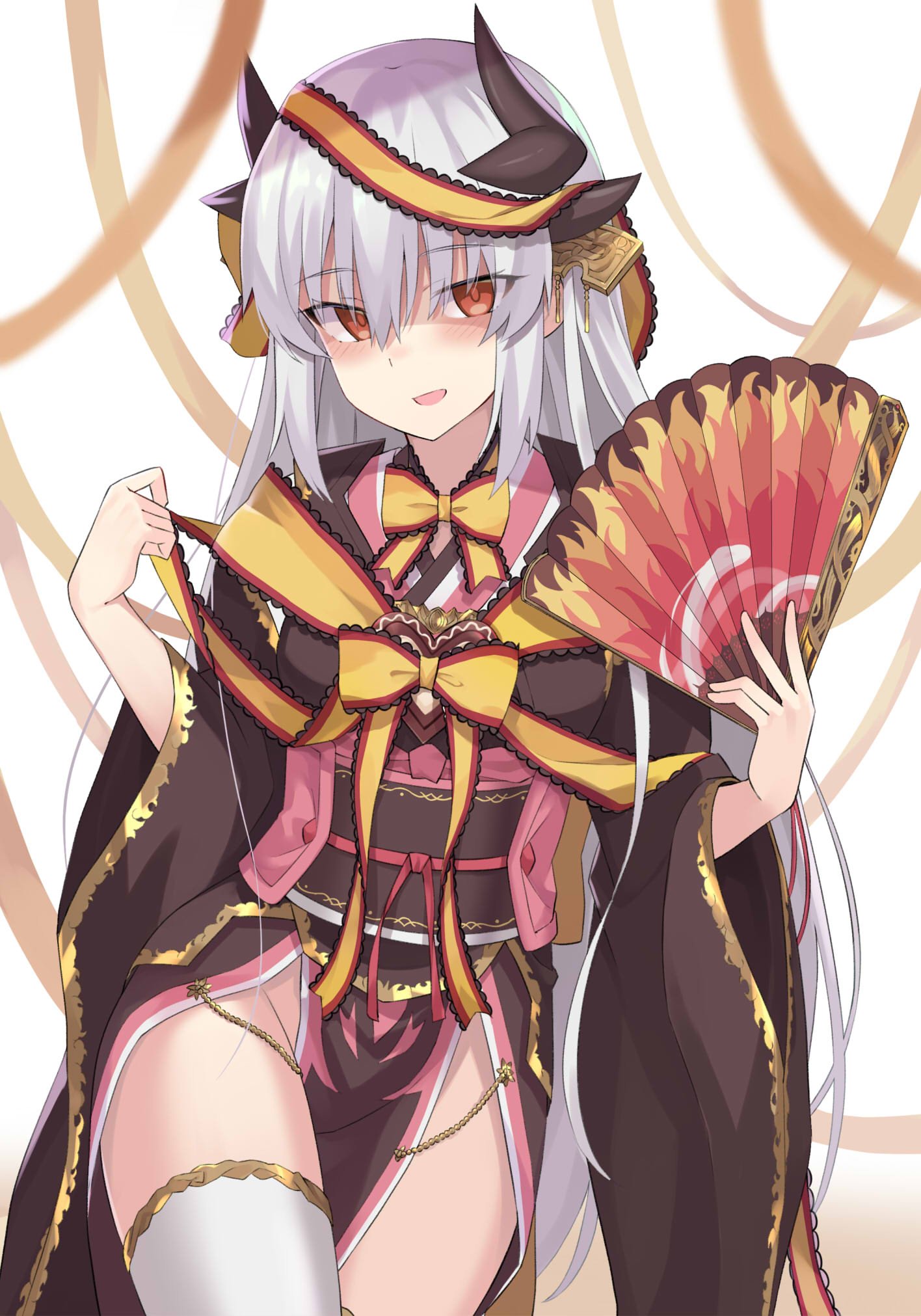 100 1girl :d black_kimono blush commentary_request cowboy_shot dragon_horns fan fate/grand_order fate_(series) folding_fan hair_between_eyes hair_ornament highres holding holding_fan horns japanese_clothes kimono kiyohime_(fate/grand_order) lace_trim long_hair long_sleeves looking_at_viewer obi open_mouth pelvic_curtain red_eyes ribbon sash shaded_face side_slit sidelocks silver_hair smile solo standing thigh-highs thighs very_long_hair white_background white_legwear wide_sleeves yellow_ribbon