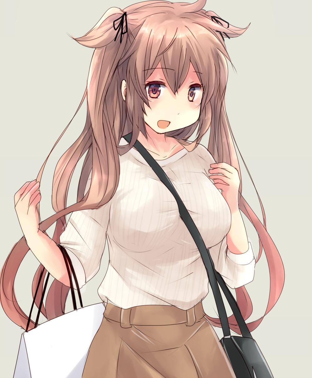 1girl ahoge bag between_breasts black_bag blush breasts brown_eyes brown_skirt collarbone eyebrows_visible_through_hair grey_background handbag heterochromia highres hirune_(konekonelkk) kantai_collection large_breasts light_brown_hair long_hair looking_at_viewer murasame_(kantai_collection) open_mouth red_eyes remodel_(kantai_collection) ribbed_sweater simple_background skirt solo sweater two_side_up upper_body very_long_hair white_bag white_sweater