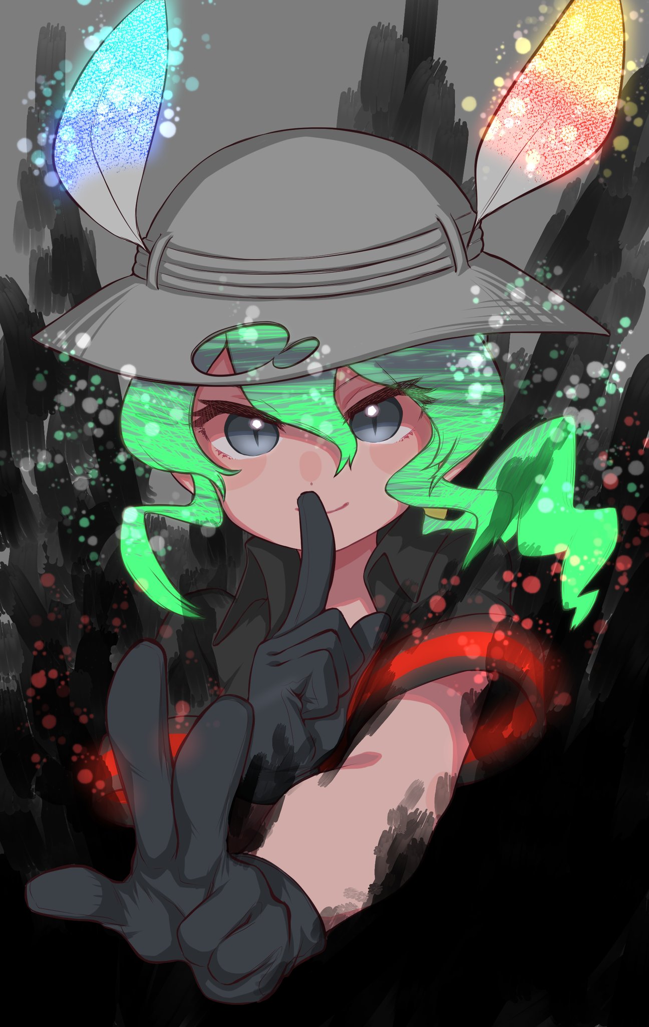 1girl black_background black_eyes black_gloves black_shirt commentary_request eyes_visible_through_hair finger_in_mouth finger_to_mouth gesture gloves green_hair hair_between_eyes hat hat_feather highres kaban_(kemono_friends) kemono_friends long_hair looking_at_viewer notora ponytail shirt short_sleeves shushing slit_pupils smile solo spoilers w