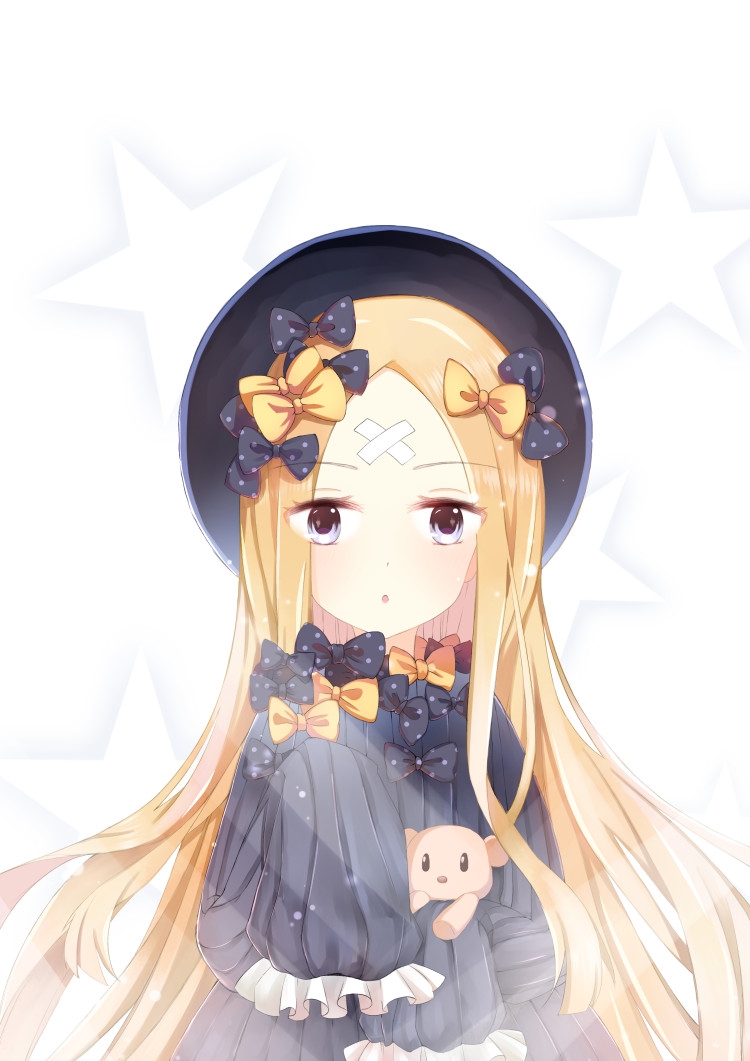 1girl :o abigail_williams_(fate/grand_order) bangs black_bow black_dress black_hat blonde_hair blue_eyes bow commentary_request crossed_bandaids dress eyebrows_visible_through_hair fate/grand_order fate_(series) hair_bow hand_up hat long_hair long_sleeves looking_at_viewer object_hug orange_bow parted_bangs parted_lips polka_dot polka_dot_bow shao_yu sleeves_past_fingers sleeves_past_wrists solo star starry_background stuffed_animal stuffed_toy teddy_bear upper_body very_long_hair