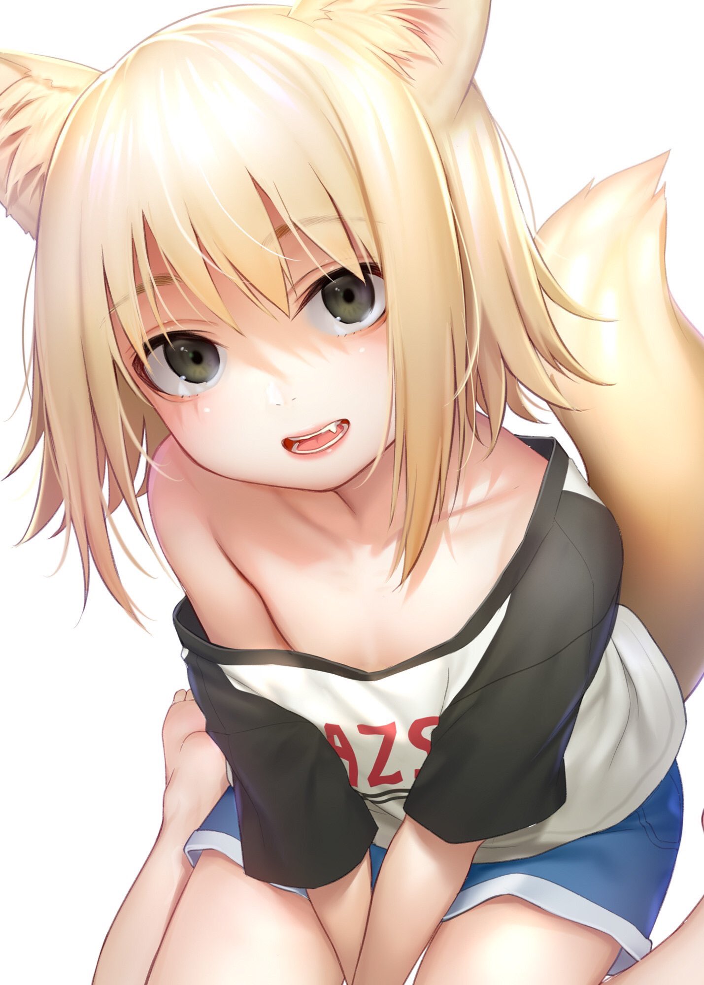 1girl animal_ear_fluff animal_ears bangs bare_shoulders barefoot between_legs blonde_hair borrowed_character collarbone downblouse eyebrows_visible_through_hair fang fox_ears fox_girl fox_tail grey_eyes hand_between_legs highres looking_at_viewer masami_chie open_mouth original oversized_clothes raglan_sleeves shirt short_hair shorts sitting solo t-shirt tail wariza white_background