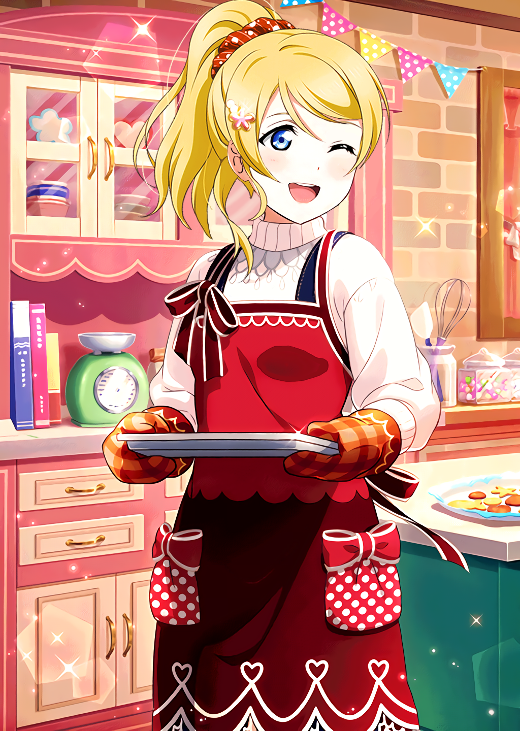 1girl ;d apron ayase_eli bangs blonde_hair blue_eyes blush bow hair_between_eyes hair_ornament hair_scrunchie high_ponytail highres holding holding_plate indoors ink_(pixiv25450915) long_hair long_sleeves love_live! love_live!_school_idol_project mittens one_eye_closed open_mouth plate print_apron red_apron red_bow red_scrunchie scrunchie smile solo sparkle standing striped striped_scrunchie sweater swept_bangs turtleneck turtleneck_sweater white_sweater