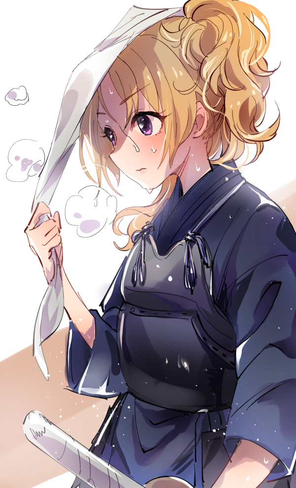 1girl blonde_hair closed_mouth eyebrows_visible_through_hair hand_up idolmaster idolmaster_cinderella_girls japanese_clothes kakitsubata_zero kiryuu_tsukasa_(idolmaster) long_hair muneate shinai sleeves_past_elbows solo sweat sword violet_eyes weapon wide_sleeves