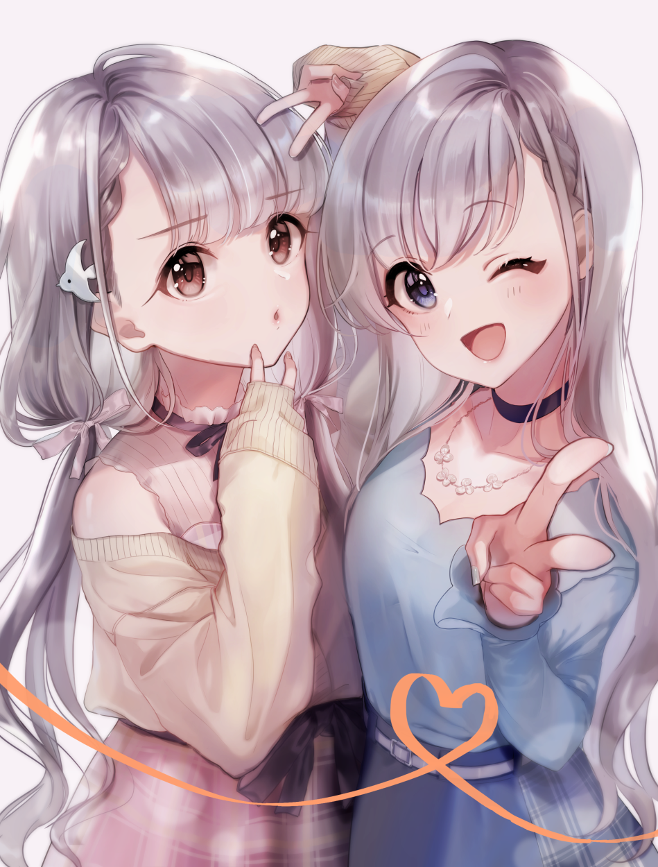 2girls bangs black_ribbon blue_eyes blunt_bangs braid brown_eyes choker commentary_request double_v eyebrows_visible_through_hair grey_hair hair_ornament heart heart_of_string highres hisakawa_hayate hisakawa_nagi idolmaster idolmaster_cinderella_girls idolmaster_cinderella_girls_starlight_stage long_hair long_sleeves looking_at_viewer low_twintails magako multiple_girls one_eye_closed open_mouth ribbon siblings simple_background sisters sleeves_past_wrists smile sweater twins twintails v