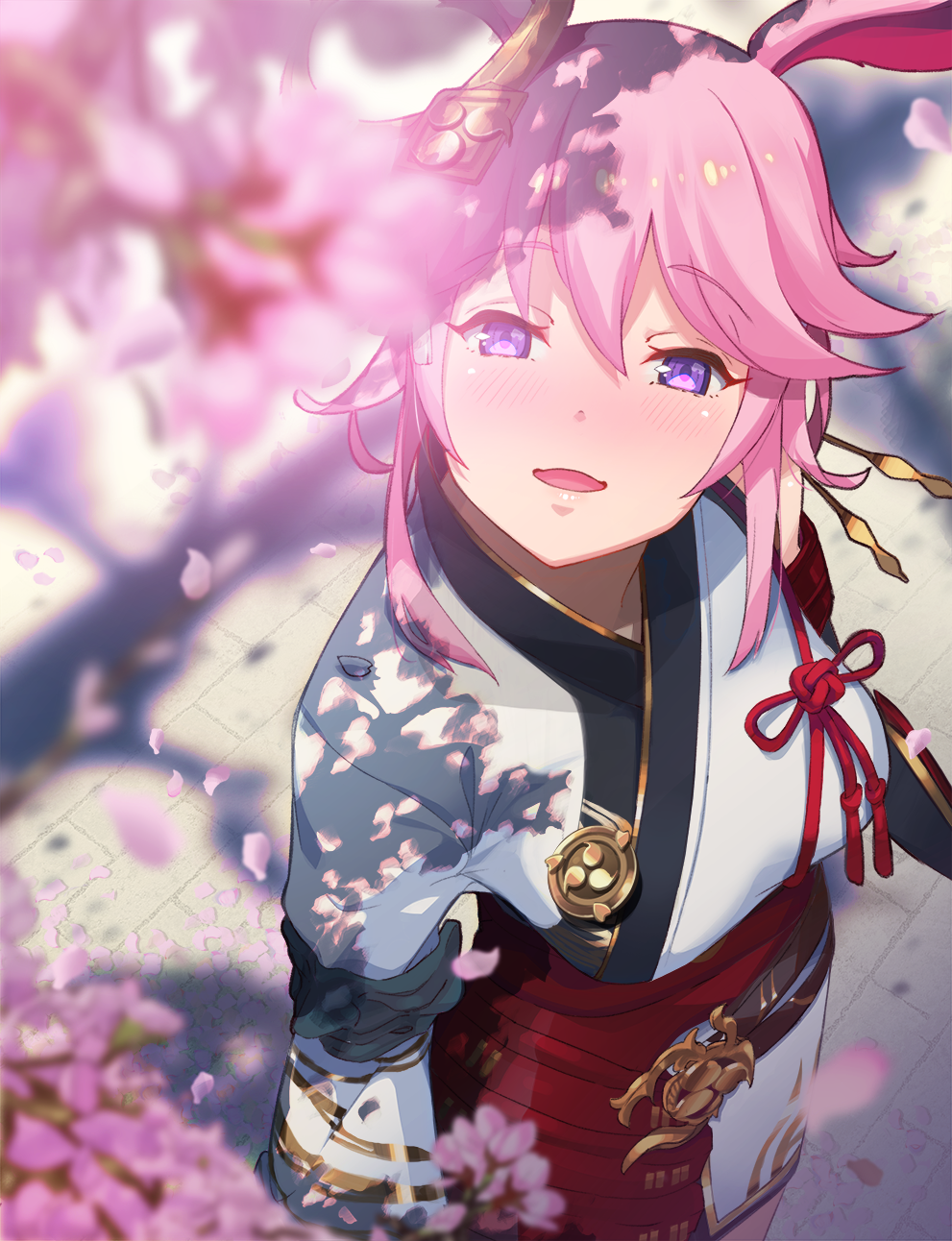 1girl :d animal_ears armor bangs blurry_foreground blush breasts cherry_blossoms day eyebrows_visible_through_hair fox_ears gloves hair_between_eyes hair_flaps hair_ornament highres honkai_(series) honkai_impact_3 japanese_armor japanese_clothes kimono looking_at_viewer medium_breasts messy_hair obi open_mouth outdoors pink_hair sash shoulder_armor smile sode solo standing suppa_(hagakuresuppa) violet_eyes yae_sakura yae_sakura_(flame_sakitama)