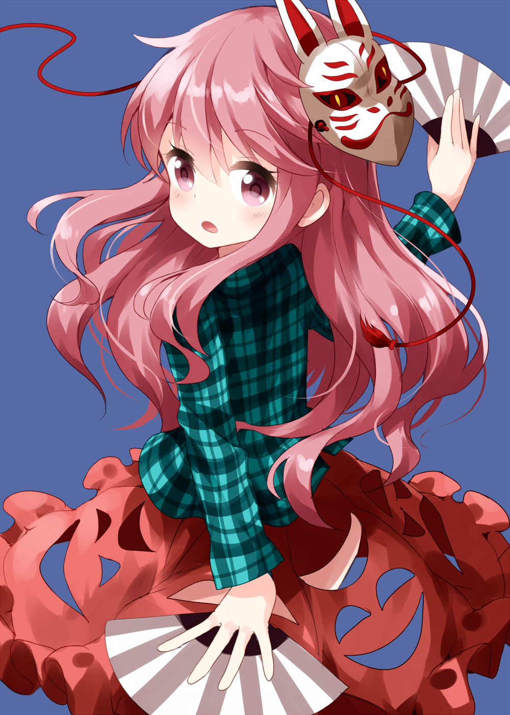 1girl aqua_shirt bangs blue_background eyebrows_visible_through_hair fan folding_fan fox_mask from_behind hair_between_eyes hata_no_kokoro highres holding holding_fan long_hair looking_at_viewer looking_back mask mask_on_head open_mouth pink_eyes pink_hair plaid plaid_shirt red_skirt ruu_(tksymkw) shirt simple_background skirt solo touhou