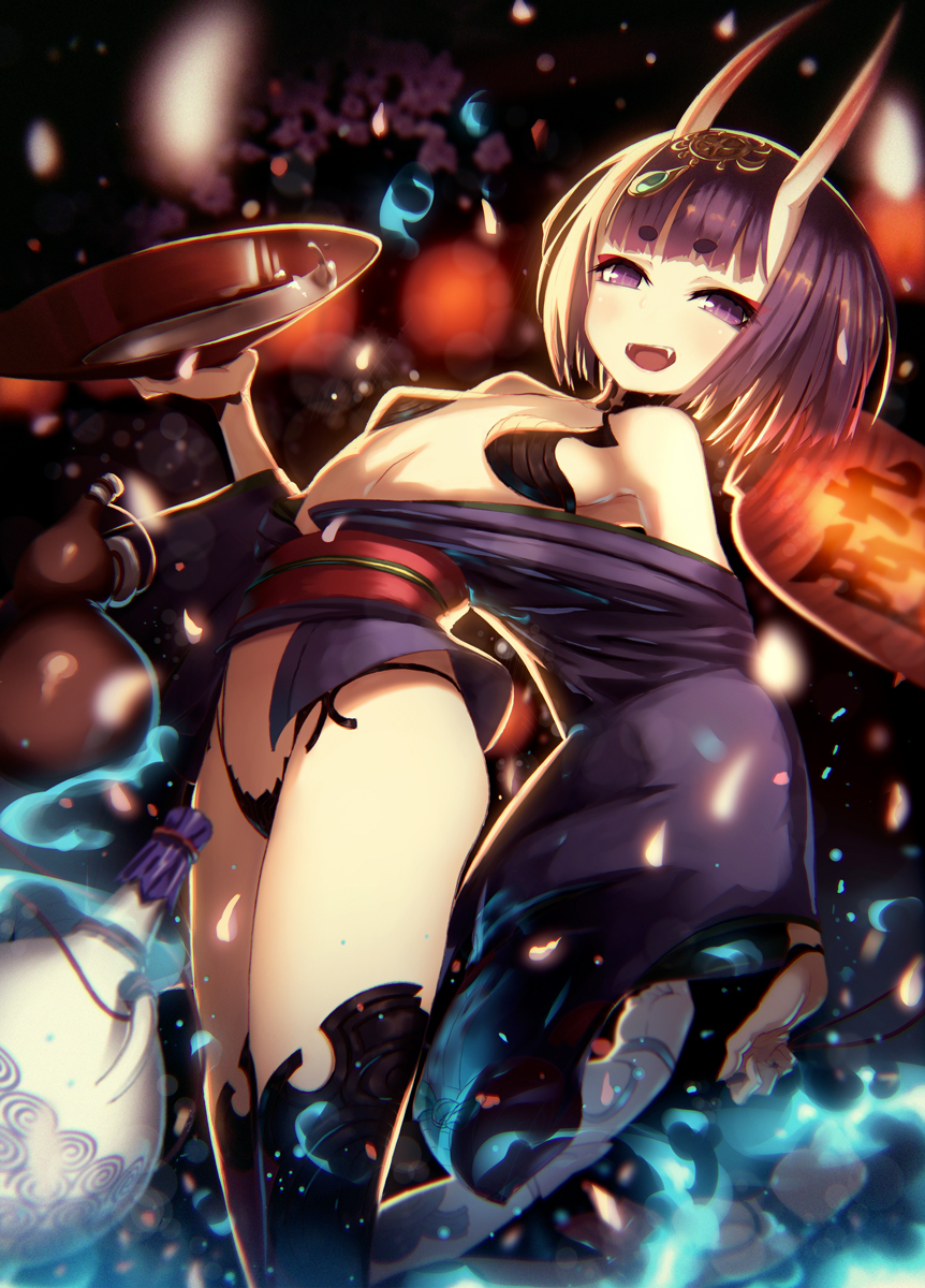 1girl alcohol bob_cut breasts commentary cup eyebrows_visible_through_hair fangs fate/grand_order fate_(series) headgear highres holding holding_cup horns izumo_(user_cmcy2878) japanese_clothes kimono lantern leaning_back oni oni_horns open_clothes open_kimono open_mouth paper_lantern purple_hair sakazuki sake short_hair short_kimono shuten_douji_(fate/grand_order) small_breasts smile solo standing standing_on_one_leg thick_eyebrows violet_eyes