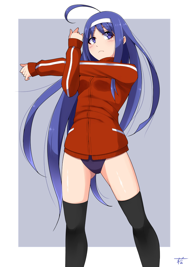 1girl ahoge blue_background blue_hair blush breasts buruma commentary_request eyebrows_visible_through_hair frown gluteal_fold headband long_hair long_sleeves looking_to_the_side medium_breasts orie_(under_night_in-birth) signature solo stretch suzuna_(najaran) sweater thigh-highs under_night_in-birth very_long_hair