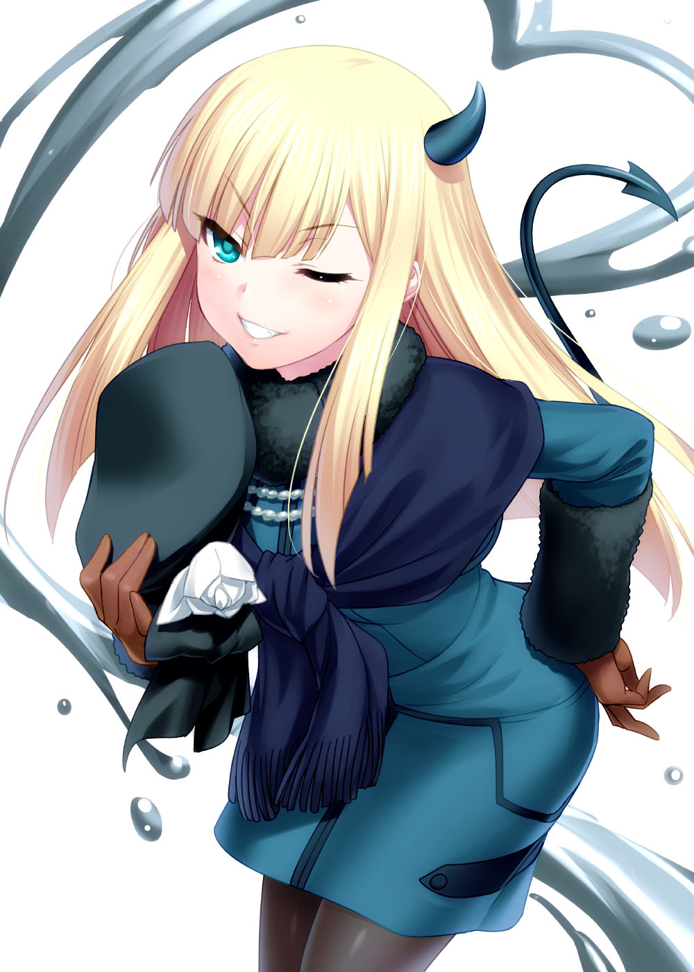 1girl aqua_eyes bangs blonde_hair blue_dress blue_scarf blush brown_gloves demon_tail dress fate_(series) flower gloves grin hat highres horn jewelry long_hair long_sleeves looking_at_viewer lord_el-melloi_ii_case_files necklace one_eye_closed pearl_necklace reines_el-melloi_archisorte rose scarf simple_background smile solo tail volumen_hydragyrum white_background white_flower white_rose zen