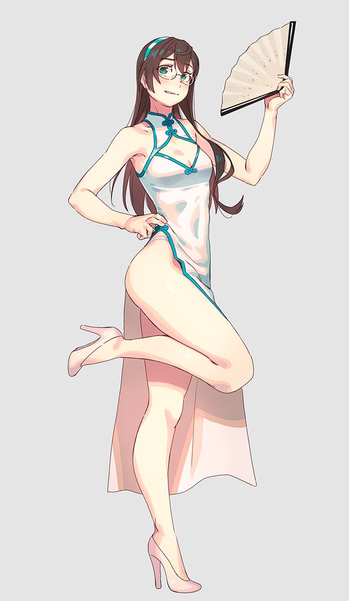 1girl alternate_costume armpits bare_shoulders black_hair blush breasts china_dress chinese_clothes cleavage cleavage_cutout dress fan folding_fan full_body green_eyes hand_on_hip high_heels highres kantai_collection leg_up long_hair looking_at_viewer ooyodo_(kantai_collection) parted_lips semi-rimless_eyewear side_slit sleeveless sleeveless_dress small_breasts smile solo thighs yuuji_(and)