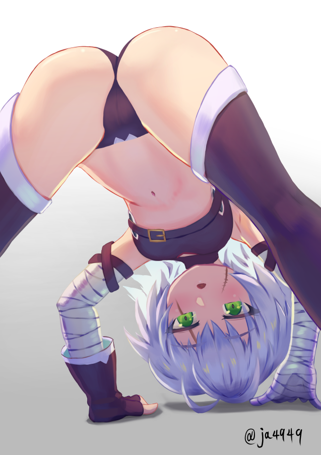 1girl ahoge all_fours ass bandaged_arm bandages bare_shoulders belt black_legwear blush breasts cleavage_cutout eyebrows_visible_through_hair face facial_scar fate/apocrypha fate/grand_order fate_(series) from_behind gloves green_eyes grey_hair jack_the_ripper_(fate/apocrypha) looking_at_viewer navel nzz scar short_hair single_glove small_breasts solo tattoo thigh-highs twitter_username