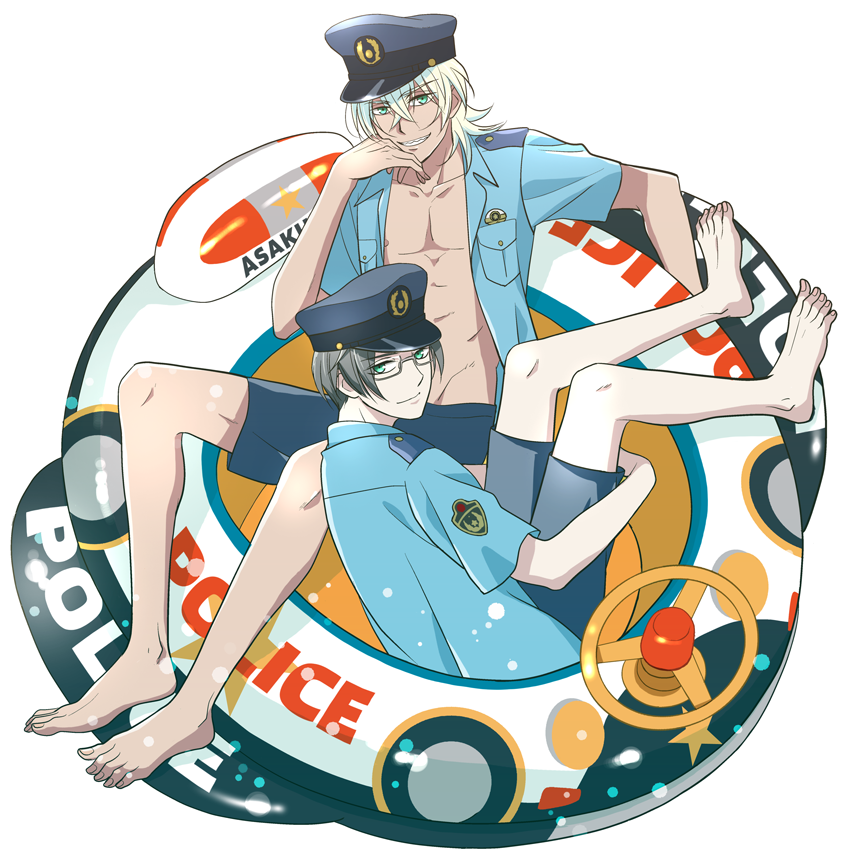 2boys akutsu_mabu blonde_hair collared_shirt glasses green_eyes grey_hair hand_up hat leg_hug looking_at_viewer male_focus multiple_boys niiboshi_reo open_clothes open_shirt police police_hat police_uniform policeman sarazanmai sharp_teeth shirt short_sleeves shorts sitting smile tan teeth uniform wheel white_background yaoi