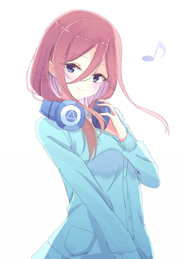 1girl bangs blue_cardigan blue_eyes blush breasts brown_hair cardigan closed_mouth commentary_request eighth_note eyebrows_visible_through_hair go-toubun_no_hanayome hair_between_eyes hand_on_headphones hand_up head_tilt headphones headphones_around_neck long_hair long_sleeves looking_at_viewer musical_note nakano_miku simple_background small_breasts smile solo suzume_anko upper_body white_background