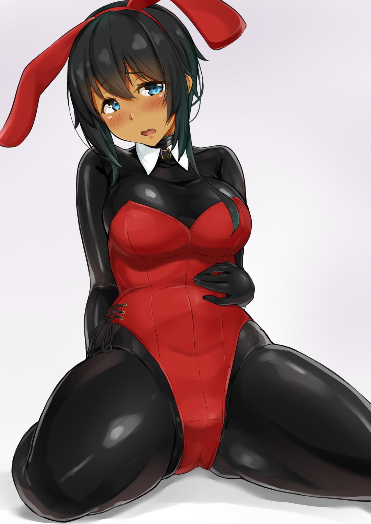 1girl alternate_color animal_ears bangs black_hair blue_eyes blush bodysuit bodysuit_under_clothes bow bowtie breasts bunny_girl bunnysuit covered_navel dark_skin detached_collar fake_animal_ears hair_between_eyes highres large_breasts leotard long_hair looking_at_viewer medium_breasts original rabbit_ears red_leotard shiny shiny_clothes sidelocks solo strapless strapless_leotard yuzu_lemon