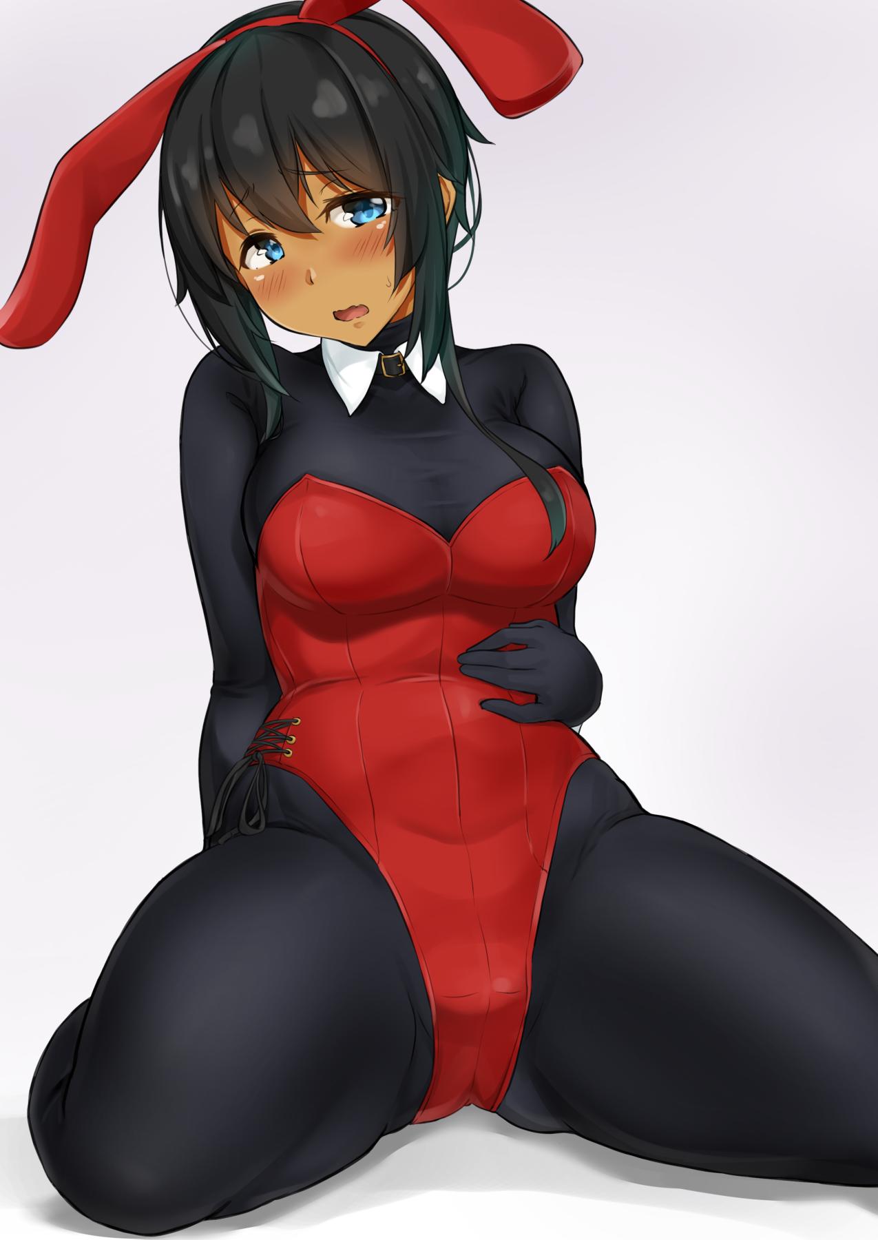 1girl animal_ears bangs black_hair blue_eyes blush bodysuit bodysuit_under_clothes bow bowtie breasts bunny_girl bunnysuit covered_navel dark_skin detached_collar fake_animal_ears hair_between_eyes highres large_breasts leotard long_hair looking_at_viewer medium_breasts original rabbit_ears red_leotard sidelocks solo strapless strapless_leotard yuzu_lemon