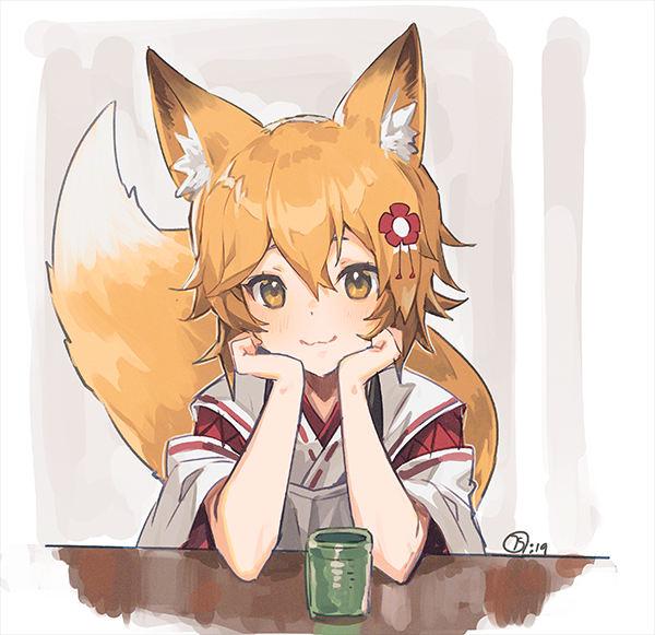 1girl :3 animal_ear_fluff animal_ears blonde_hair chin_rest closed_mouth commentary cup flower fox_ears fox_girl fox_tail hair_flower hair_ornament hands_up japanese_clothes kimono looking_at_viewer nagu red_flower senko_(sewayaki_kitsune_no_senko-san) sewayaki_kitsune_no_senko-san short_hair signature smile solo tail white_kimono yellow_eyes