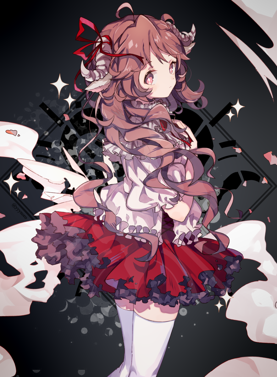 1girl ahoge animal_ears arknights bangs blush brown_hair captain_yue closed_mouth commentary curled_horns eyebrows_visible_through_hair eyjafjalla from_behind grey_background highres horn_ribbon horns long_hair looking_at_viewer looking_to_the_side puffy_short_sleeves puffy_sleeves red_eyes red_ribbon red_skirt ribbon sheep_ears sheep_horns shirt short_sleeves skirt solo sparkle thigh-highs torn_clothes torn_shirt very_long_hair white_legwear white_shirt