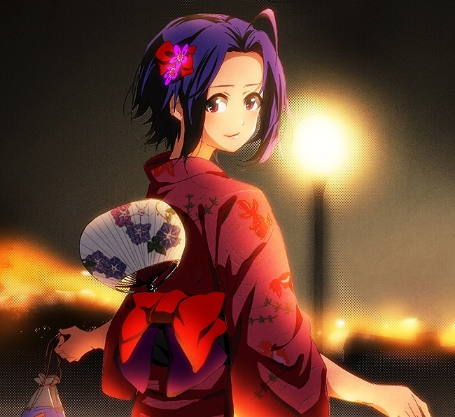 1girl ahoge blue_hair bow brown_eyes closed_mouth fan holding idolmaster idolmaster_(classic) japanese_clothes kaho_(ramb) kimono looking_at_viewer miura_azusa night outdoors print_kimono red_bow red_kimono short_hair smile solo standing yukata