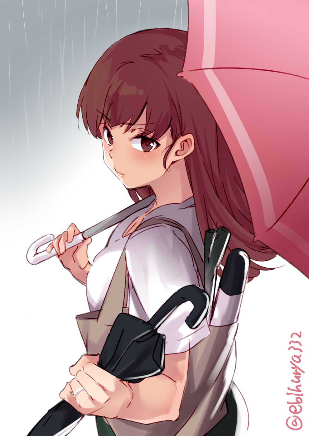 1girl bag black_skirt blush breasts brown_eyes brown_hair casual closed_umbrella ebifurya from_side gradient gradient_background highres holding holding_umbrella jewelry kantai_collection long_hair looking_at_viewer medium_breasts onion ooi_(kantai_collection) rain reaching_out ring shirt short_sleeves skirt torpedo twitter_username umbrella upper_body wedding_band white_shirt
