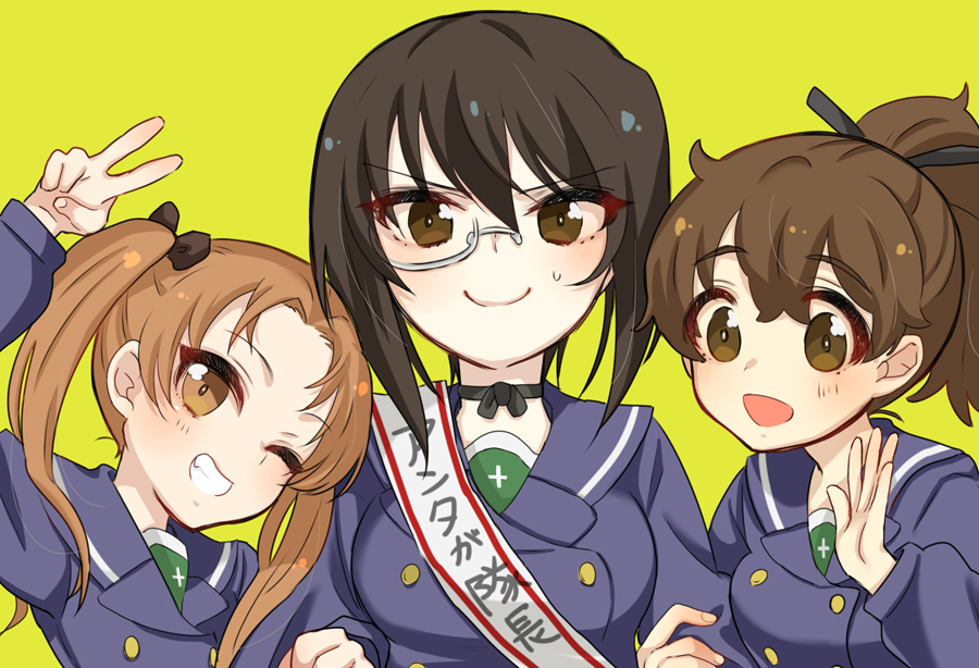 3girls bangs black_hair blush brown_eyes brown_hair collar girls_und_panzer green_background hair_ribbon kadotani_anzu kawashima_momo koyama_yuzu kumasawa_(dkdkr) long_hair looking_at_viewer monocle multiple_girls one_eye_closed ooarai_school_uniform open_mouth ponytail ribbon sash school_uniform semi-rimless_eyewear short_hair simple_background smile sweatdrop teeth tongue twintails v