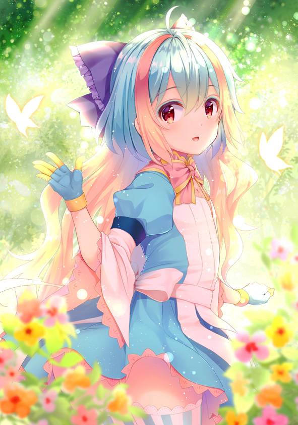 1girl ahoge backlighting bangs blonde_hair blue_dress blue_gloves blue_hair blurry blurry_foreground blush bow bug butterfly colored_eyelashes commentary_request day depth_of_field dress eyebrows_visible_through_hair flower frilled_bow frills gloves hair_between_eyes hair_bow insect kuroe_(sugarberry) little_alice_(wonderland_wars) looking_at_viewer looking_to_the_side multicolored_hair outdoors parted_lips pink_flower puffy_short_sleeves puffy_sleeves purple_bow red_eyes red_flower short_sleeves smile solo striped striped_legwear thigh-highs two-tone_hair vertical-striped_legwear vertical_stripes wonderland_wars yellow_flower