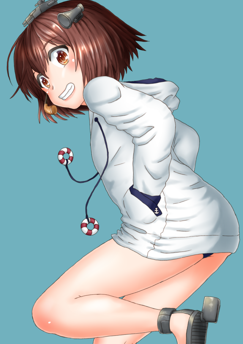 1girl blue_background blue_swimsuit brown_eyes brown_hair commentary_request cowboy_shot drawstring fujii_isana grin hands_in_pockets headgear headset hood hooded_jacket hoodie jacket kantai_collection sandals short_hair simple_background smile solo speaking_tube_headset swimsuit swimsuit_under_clothes white_jacket yukikaze_(kantai_collection)