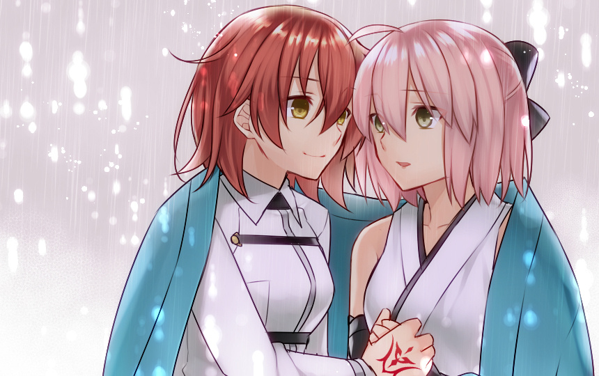 2girls ahoge black_bow blonde_hair bow breasts chaldea_uniform collarbone commentary_request eyebrows_visible_through_hair fate_(series) fujimaru_ritsuka_(female) hair_between_eyes hair_bow hair_ornament hira_(daphne) japanese_clothes kimono multiple_girls okita_souji_(fate) okita_souji_(fate)_(all) orange_hair short_hair short_kimono side_ponytail smile yellow_eyes