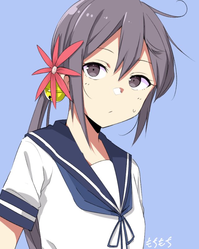 1girl akebono_(kantai_collection) artist_name bell blue_background blue_sailor_collar commentary_request flower hair_bell hair_flower hair_ornament jingle_bell kantai_collection long_hair moti_coi purple_hair sailor_collar school_uniform serafuku short_sleeves side_ponytail solo upper_body very_long_hair violet_eyes