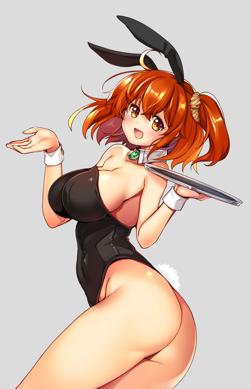 1girl ahoge animal_ears ass black_leotard breasts bunny_girl bunny_tail bunnysuit commentary_request cowboy_shot detached_collar fate/grand_order fate_(series) fujimaru_ritsuka_(female) grey_background highres large_breasts leotard one_side_up orange_eyes orange_hair rabbit_ears ruri_rarako short_hair side_ponytail simple_background smile solo standing strapless strapless_leotard tail tray wrist_cuffs