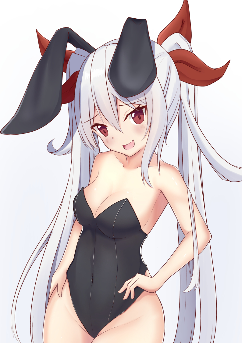 1girl animal_ears azur_lane bangs bare_legs bare_shoulders black_leotard blush breasts bunnysuit charite collarbone commentary_request cowboy_shot eyebrows_visible_through_hair fake_animal_ears fang grey_background hair_between_eyes hair_ribbon hand_on_hip head_tilt leotard long_hair looking_at_viewer medium_breasts navel open_mouth rabbit_ears red_eyes red_ribbon ribbon sidelocks silver_hair simple_background skin_fang smile solo standing twintails vampire_(azur_lane) very_long_hair