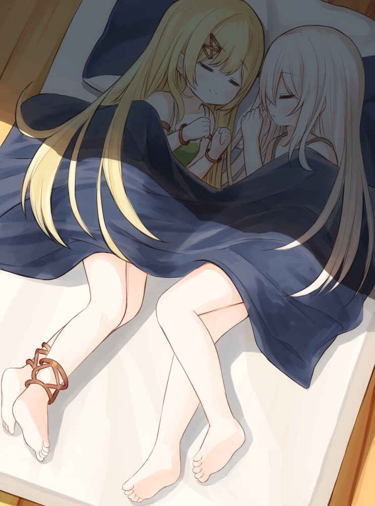 2girls :o anklet barefoot blonde_hair blush closed_eyes closed_mouth dress dutch_angle futon green_dress hair_ornament hands_up jewelry long_hair lying multiple_girls on_side original parted_lips pillow sleeping sleeveless sleeveless_dress smile soles under_covers very_long_hair white_hair wooden_floor yuuhagi_(amaretto-no-natsu)