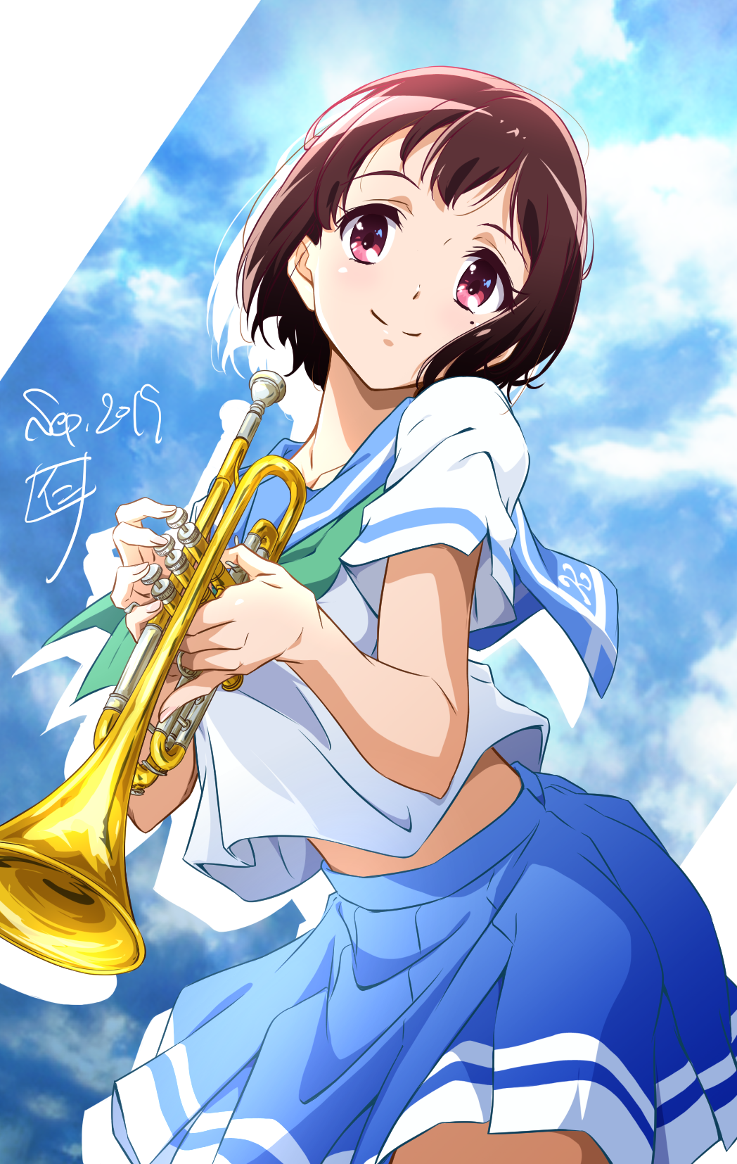 1girl blue_serafuku brown_hair clouds cloudy_sky commentary dated day from_below green_neckwear hibike!_euphonium highres instrument midriff_peek mole mole_under_eye nakaseko_kaori neckerchief nii_manabu outdoors pleated_skirt red_eyes sailor_collar school_uniform serafuku short_hair signature skirt sky smile solo trumpet upper_body