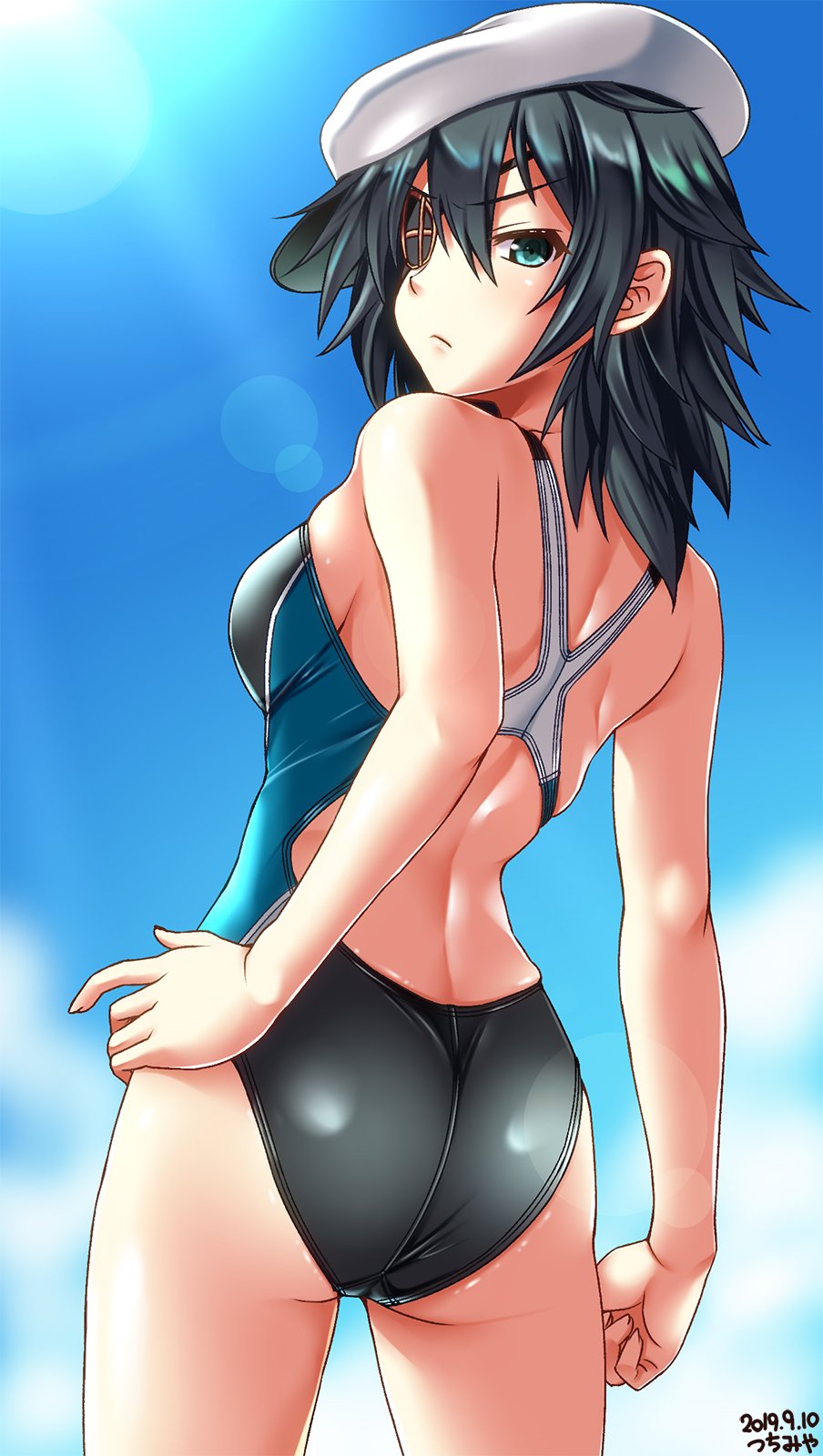 1girl artist_name ass back beret black_swimsuit blue_sky breasts clouds collarbone competition_swimsuit covered_navel cowboy_shot dated eyebrows_visible_through_hair eyepatch green_eyes green_hair green_swimsuit hand_on_hip hat highleg highleg_swimsuit highres kantai_collection kiso_(kantai_collection) looking_at_viewer looking_back looking_to_the_side medium_breasts one-piece_swimsuit outdoors short_hair simple_background skindentation sky solo sunlight swimsuit tsuchimiya white_background