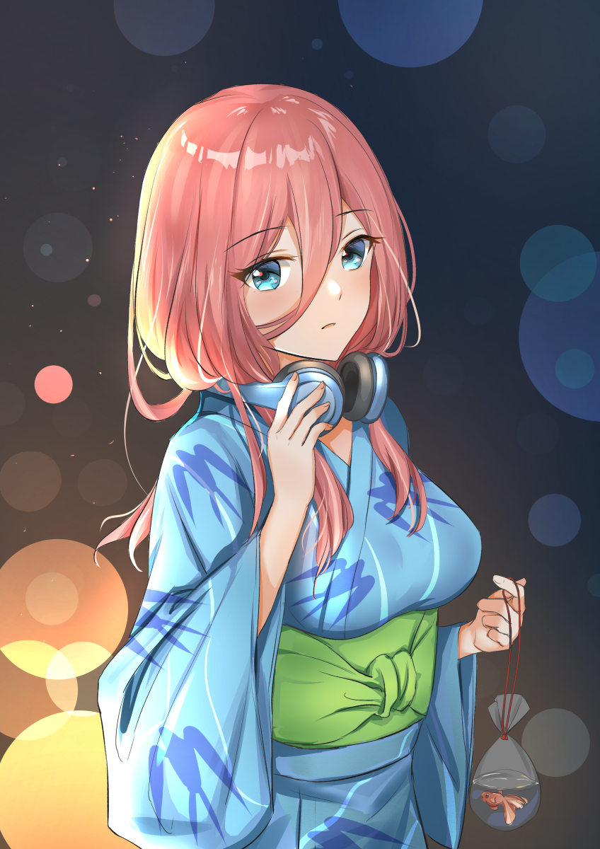 1girl bag bangs blue_eyes breasts brown_hair eyebrows_visible_through_hair fish go-toubun_no_hanayome hair_between_eyes headphones headphones_around_neck highres japanese_clothes kimono large_breasts looking_at_viewer maoyao-ll medium_hair nakano_miku night obi sash summer wide_sleeves yukata