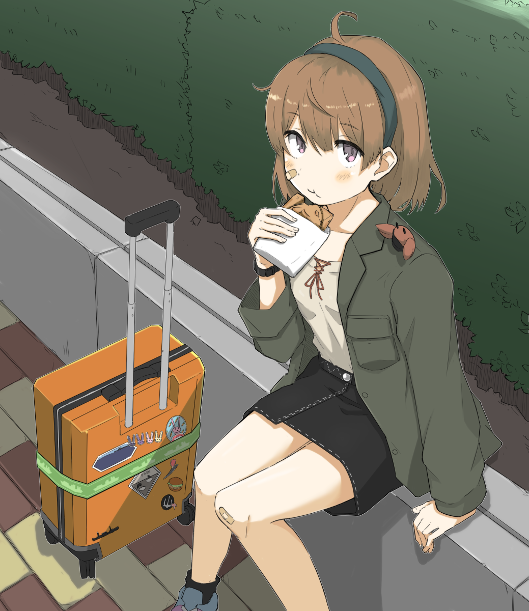 1girl 1other ahoge animal animal_on_shoulder bandaid bandaid_on_face bandaid_on_knee beige_blouse bigkwl black_hairband black_skirt blazer brown_eyes brown_hair crab eating feet_out_of_frame food grey_jacket hairband highres jacket kantai_collection looking_at_viewer luggage oboro_(kantai_collection) sandwich short_hair sitting skirt