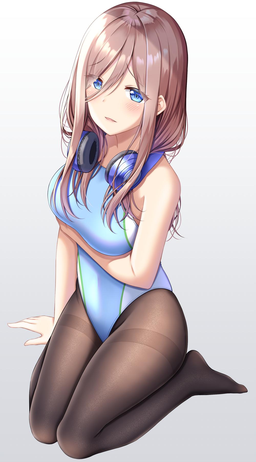 1girl black_legwear blue_eyes blue_swimsuit breasts brown_hair commentary_request competition_swimsuit full_body go-toubun_no_hanayome gradient_hair grey_background gurande_(g-size) headphones headphones_around_neck highres long_hair looking_at_viewer medium_breasts multicolored_hair nakano_miku one-piece_swimsuit pantyhose parted_lips sitting solo swimsuit thighband_pantyhose wariza
