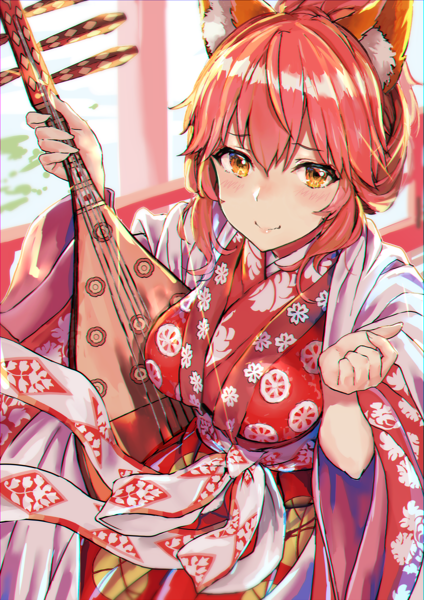 1girl animal_ear_fluff animal_ears bangs blurry blurry_background blush breasts fate/extra fate_(series) fox_ears fox_girl hair_between_eyes highres instrument japanese_clothes kimono large_breasts long_hair looking_at_viewer obi pink_hair red_kimono sash smile solo tamamo_(fate)_(all) tamamo_no_mae_(fate) temir tied_hair torii wide_sleeves yellow_eyes