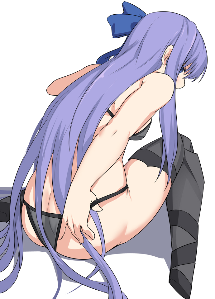 1girl ass back bangs bare_shoulders bikini black_bikini blue_eyes blue_ribbon blush breasts commentary_request fate/grand_order fate_(series) greaves long_hair looking_at_viewer looking_back meltryllis meltryllis_(swimsuit_lancer)_(fate) prosthesis prosthetic_leg purple_hair ribbon shiseki_hirame simple_background small_breasts solo swimsuit thighs very_long_hair white_background
