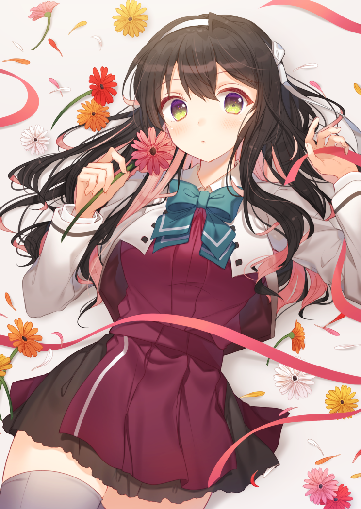 1girl black_hair blush bow bowtie breasts commentary_request dress eyebrows_visible_through_hair flower grey_legwear hair_between_eyes hairband hiiragi_souren kantai_collection large_breasts long_hair long_sleeves looking_at_viewer lying multicolored_hair naganami_(kantai_collection) on_back open_mouth pink_hair remodel_(kantai_collection) revision ribbon school_uniform shirt smile solo thigh-highs two-tone_hair wavy_hair white_hairband white_shirt yellow_eyes zettai_ryouiki
